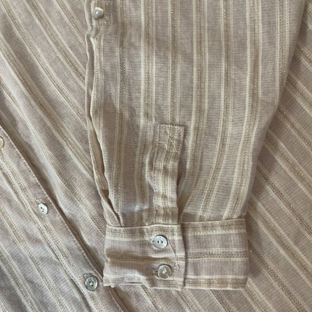 Jones & CO. Women's dress shirt with long sleeves size 1X. Made in Indonesia. - Picture 8 of 9